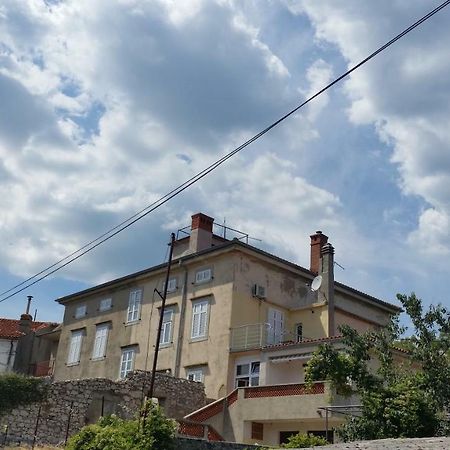 Apartment Palazzo Sare Vrbnik Exterior photo