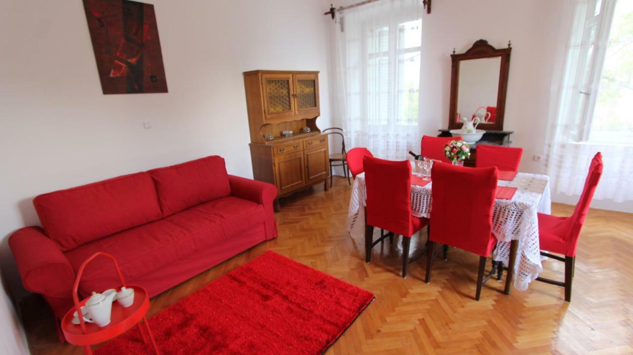 Apartment Palazzo Sare Vrbnik Exterior photo